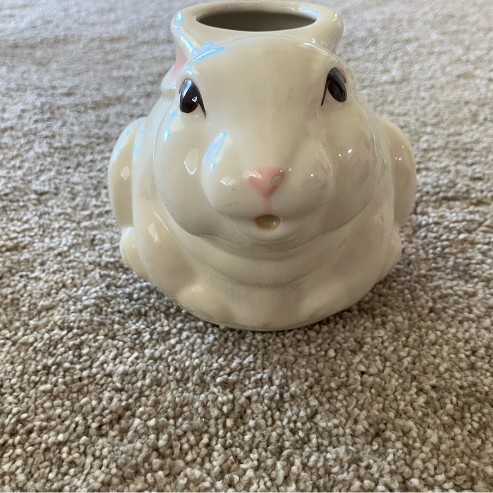 Charming White Rabbit Ceramic Pitcher - Picture 10 of 12
